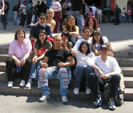 photo GRUPPO MEETING MILANO 4.06.06.jpg